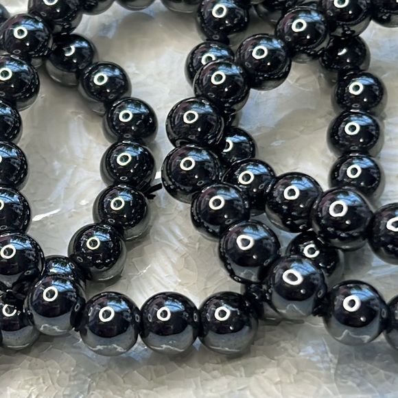 New Hematite natural stone Bracelet helps to absorb negative energy and more - Picture 8 of 11
